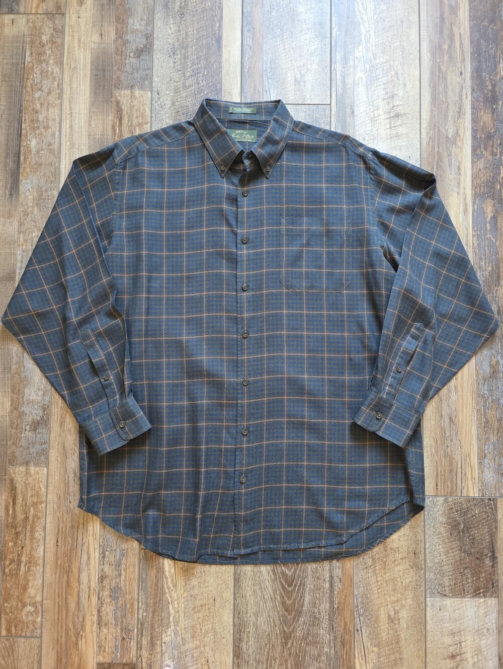 Orvis - Charles F. Orvis Silk Wool Plaid Shirt - Men's XL - Olive Green Navy